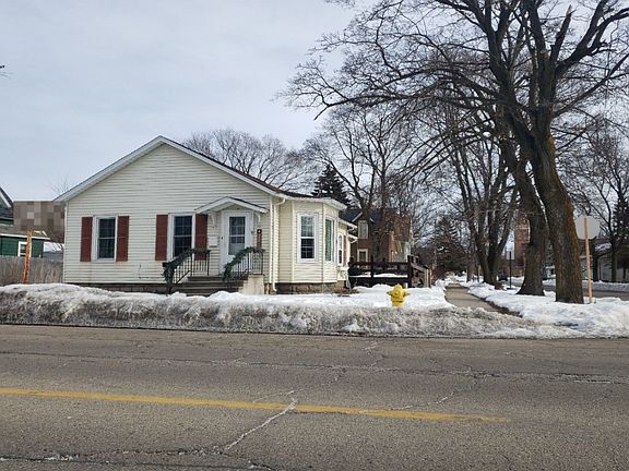 2nd image of 1120 Pierce Ave