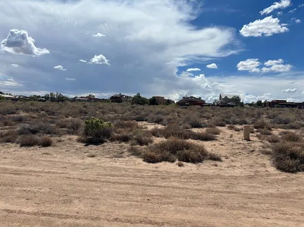 1355 Leif Pl SE, Rio Rancho, NM 87124