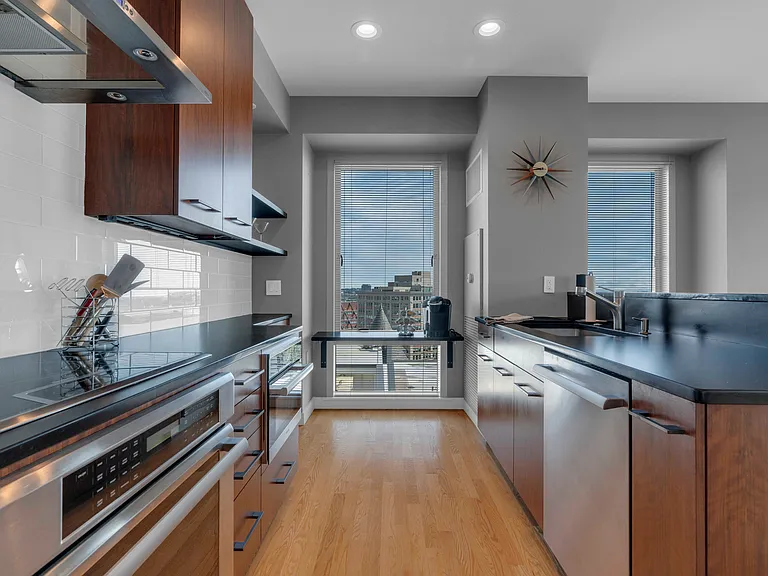 80 Broad St #1403 PENTHOUSE — Photo 6