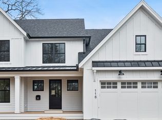 116 Ravine Ave, Lake Bluff, IL 60044