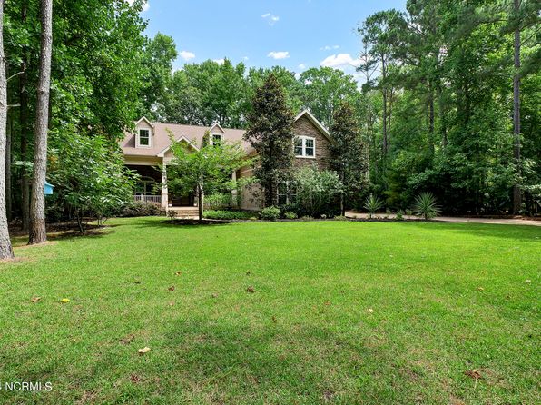 907 Grandview Drive, Hampstead, NC 28443