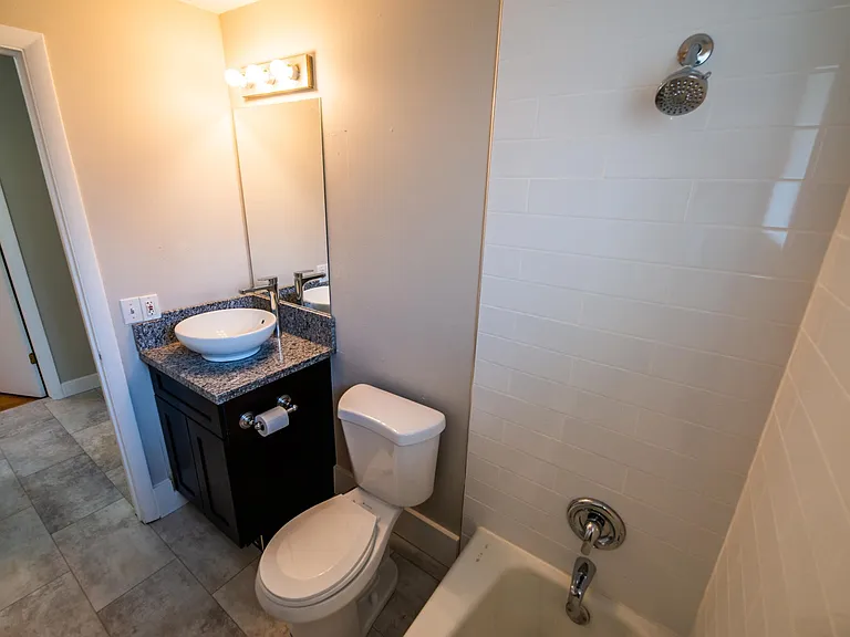 1179 E Blaine Ave #B — Photo 17
