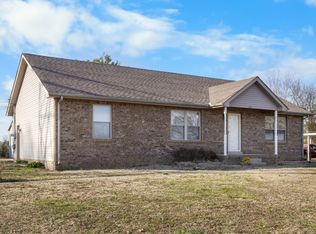 200 W Meadow Dr, Clarksville, TN 37043