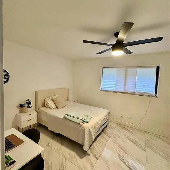 4190 SW 4th St — Photo 17