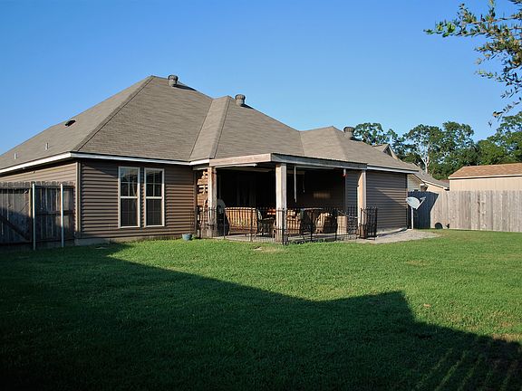 2nd image of 105 Millbank Dr