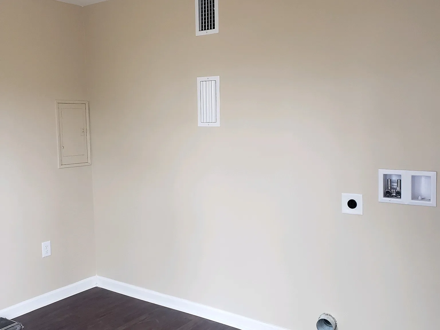3 bed, 1352 sqft, $1,850 — Photo 3