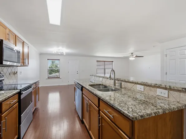 1445 Old Stone Rd, Lebanon, TN 37087