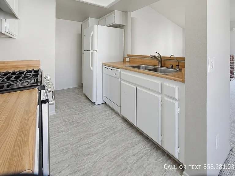 9356 Twin Trails Dr #201 — Photo 8