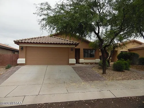 7325 E Weeping Willow Dr SE Photo 1