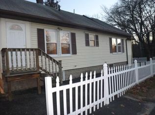 181 Sunderland Rd #0, Worcester, MA 01604