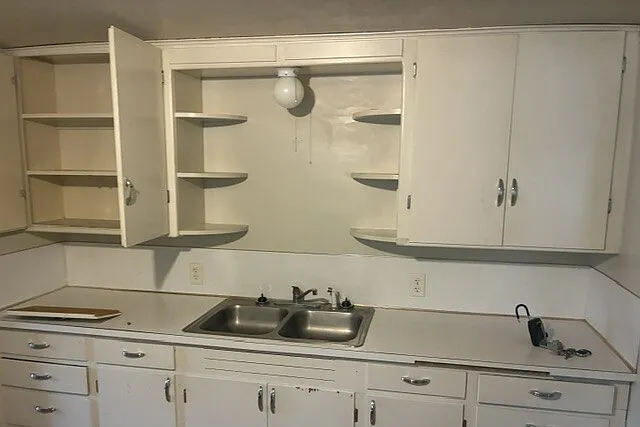 616 Fern St. S. — Photo 1