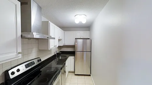 16 Murdock St Photo 1