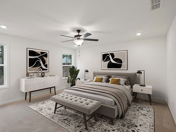 Eastlyn Crossing - Buckley Interior Image 4