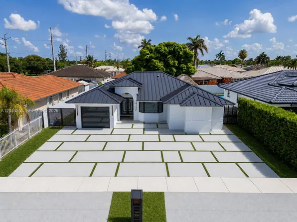 14712 SW 176th Ter, Miami, FL 33187