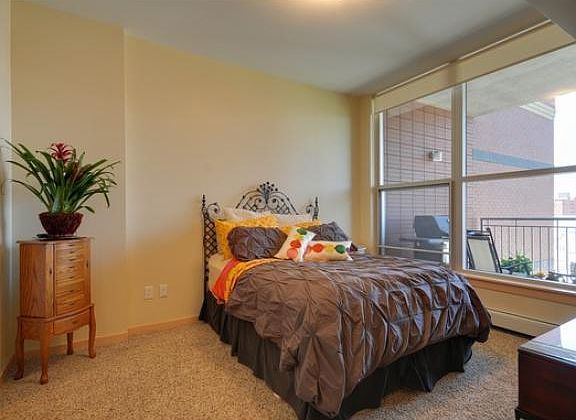 4th image of 215 10th Ave S Unit 623