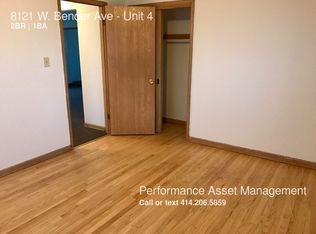 8121 W Bender Ave APT 4, Milwaukee, WI 53218