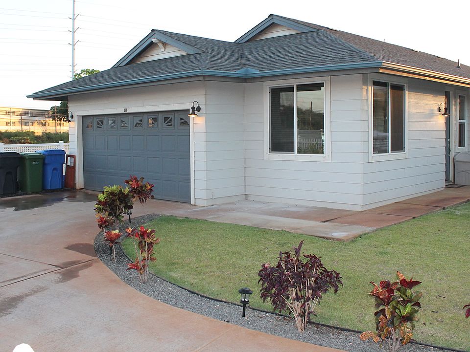 Single level home with PV panels