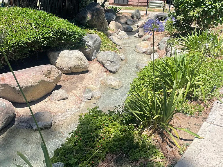 320 W Walnut St #30 — Photo 11