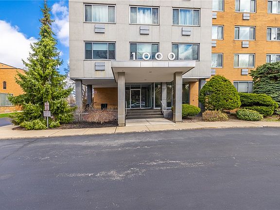 3rd image of 1000 East Ave APT 301