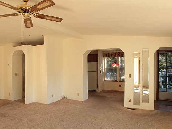 5th image of 993 Gary Ln