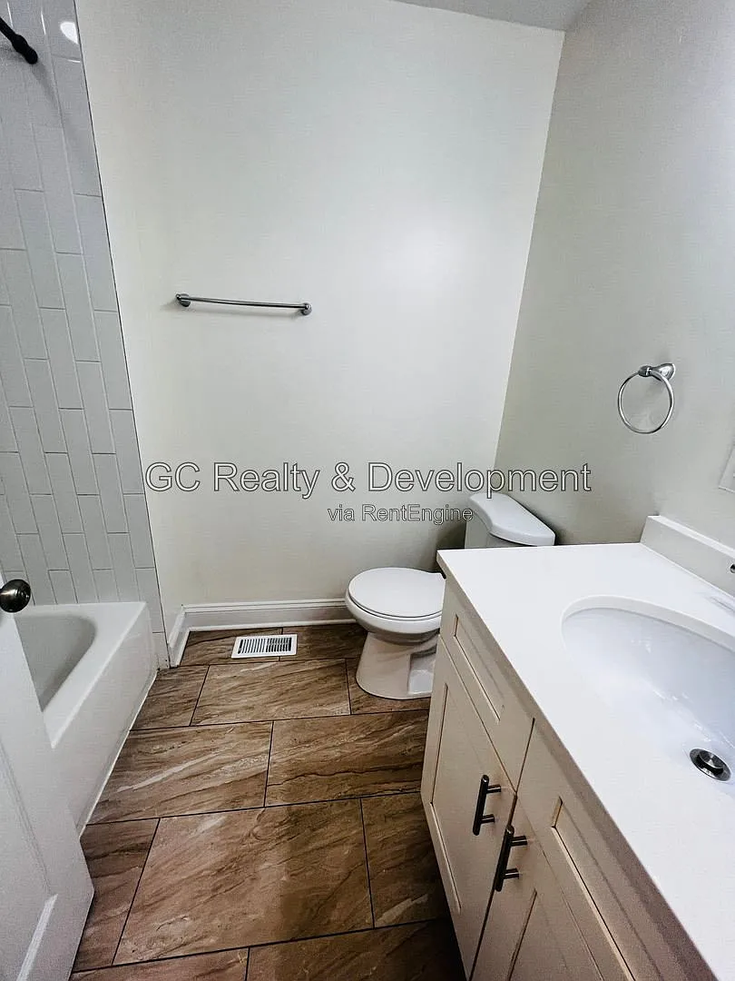 4 bed, 2.0 bath, 1553 sqft, $2,750 — Photo 4