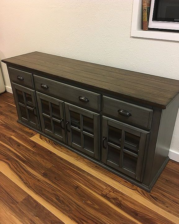 2nd image of 390 Zinfandel Dr