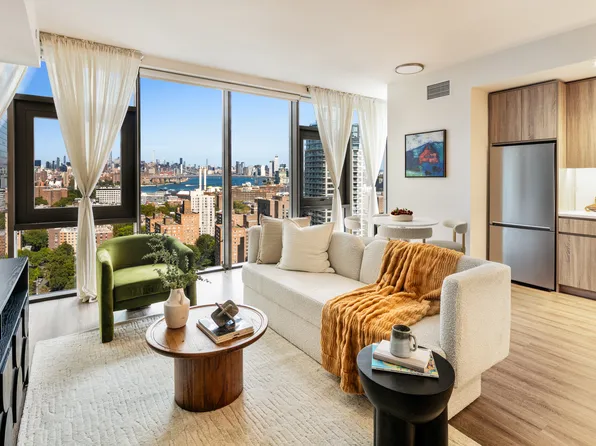 19 Rockwell Place image 1 of 38