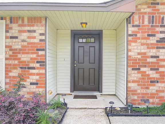 4th image of 2411 Heritage Bend Dr