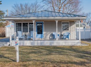 11 Hammock Pkwy, Clinton, CT 06413