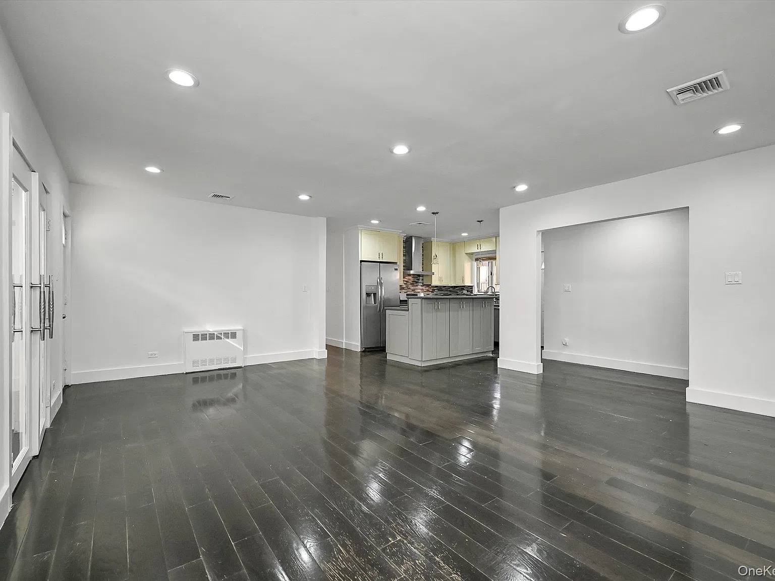 4 bed, 2.0 bath, 1000 sqft, $4,800 — Photo 4
