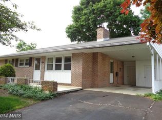 27 Lincoln Dr, Fayetteville, PA 17222