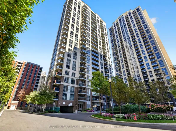 5 Michael Power Pl #1804, Toronto, ON M9A 0A3