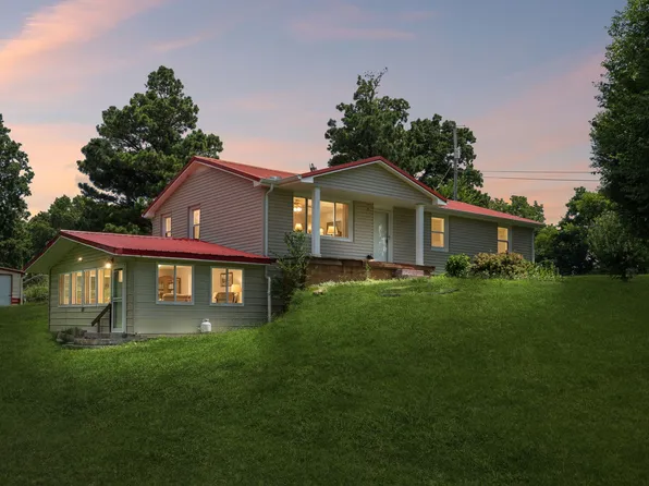 827 Tommy Oliver Rd, Clarksville, TN 37042