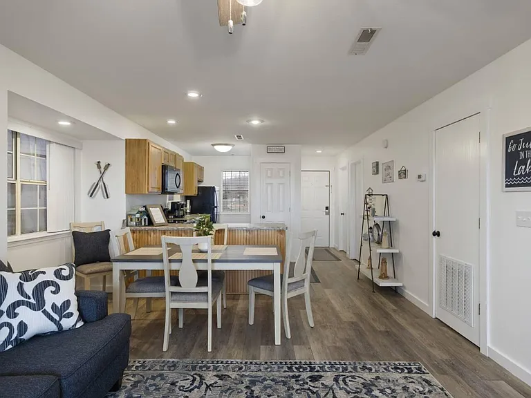 38 Lantern Bay Ln #4 — Photo 7