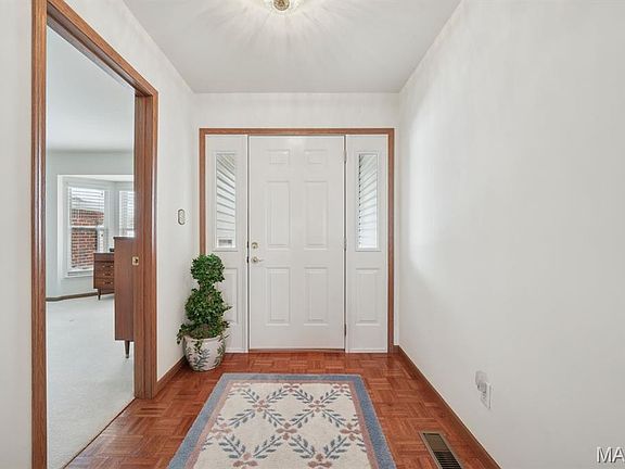 3rd image of 26 Bardstown Ct #36C