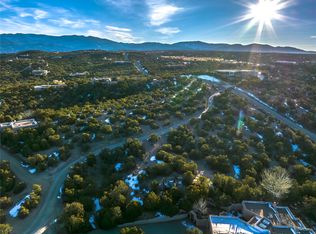 1 Camino Bonito, Santa Fe, NM 87506