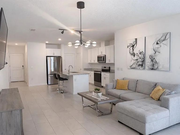 1536 Mirabella Cir #1536 — Photo 4