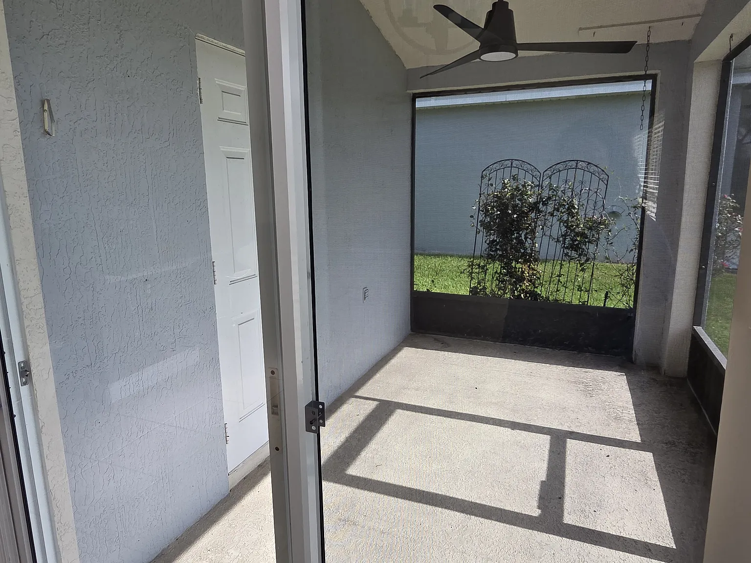 3 bed, 2600 sqft, $3,000 — Photo 4