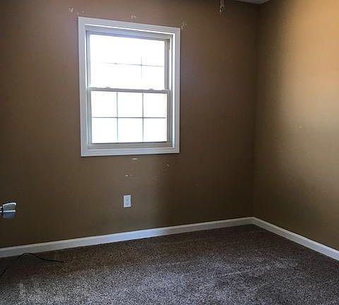 3rd image of 1400 Boggess Dr