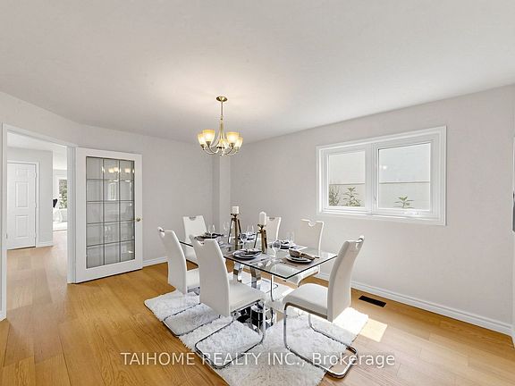 5th image of 3573 Colonial Dr