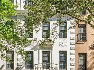 241 E 48th St, New York, NY 10017
