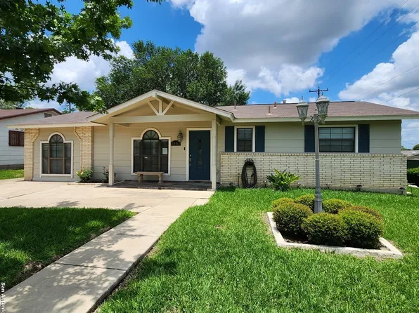 1903 CALAIS DR, San Antonio, TX 78224