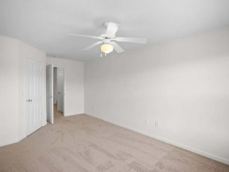 Greenhaven Trace Apartments — Photo 40