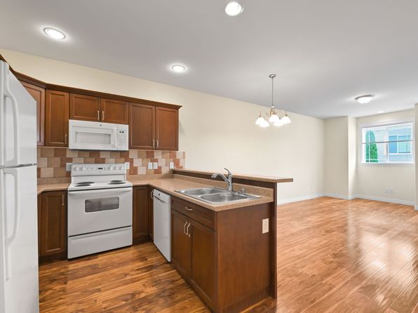 5760 Legoe Ave #43