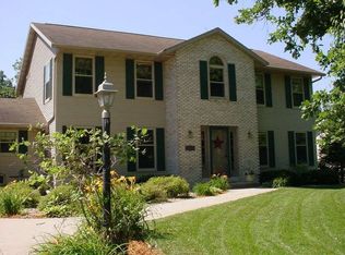 2231 Plover Springs Dr, Plover, WI 54467