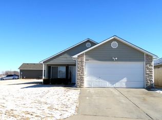 2694 E Conquest Ct, Wichita, KS 67219