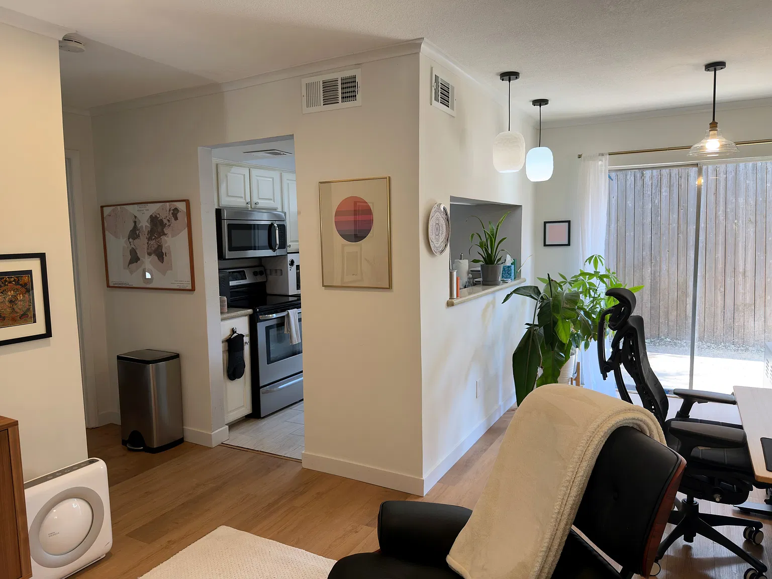 2 bed, 735 sqft, $1,650 — Photo 4