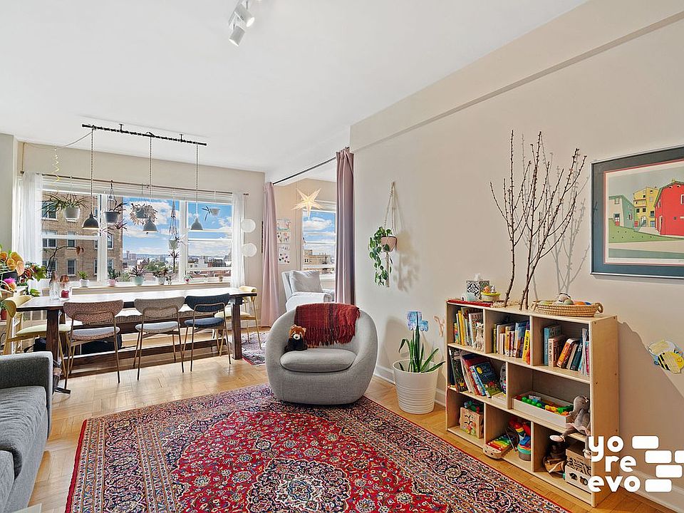 1st image of 10 Plaza St E APT 9B