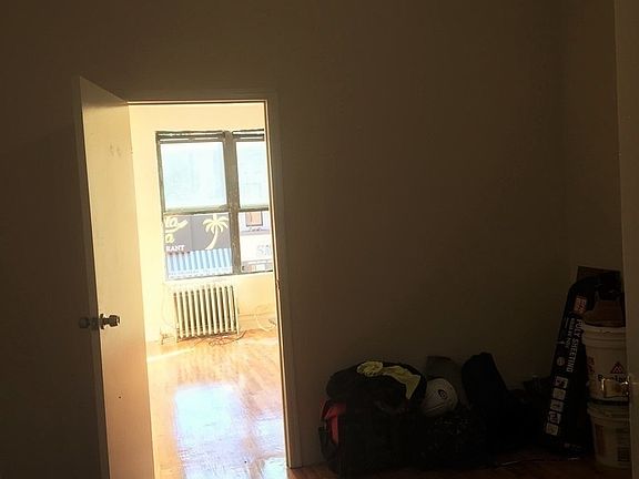 4th image of 503 Dekalb Ave