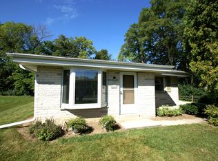 W175S7415 Lake Dr, Muskego, WI 53150